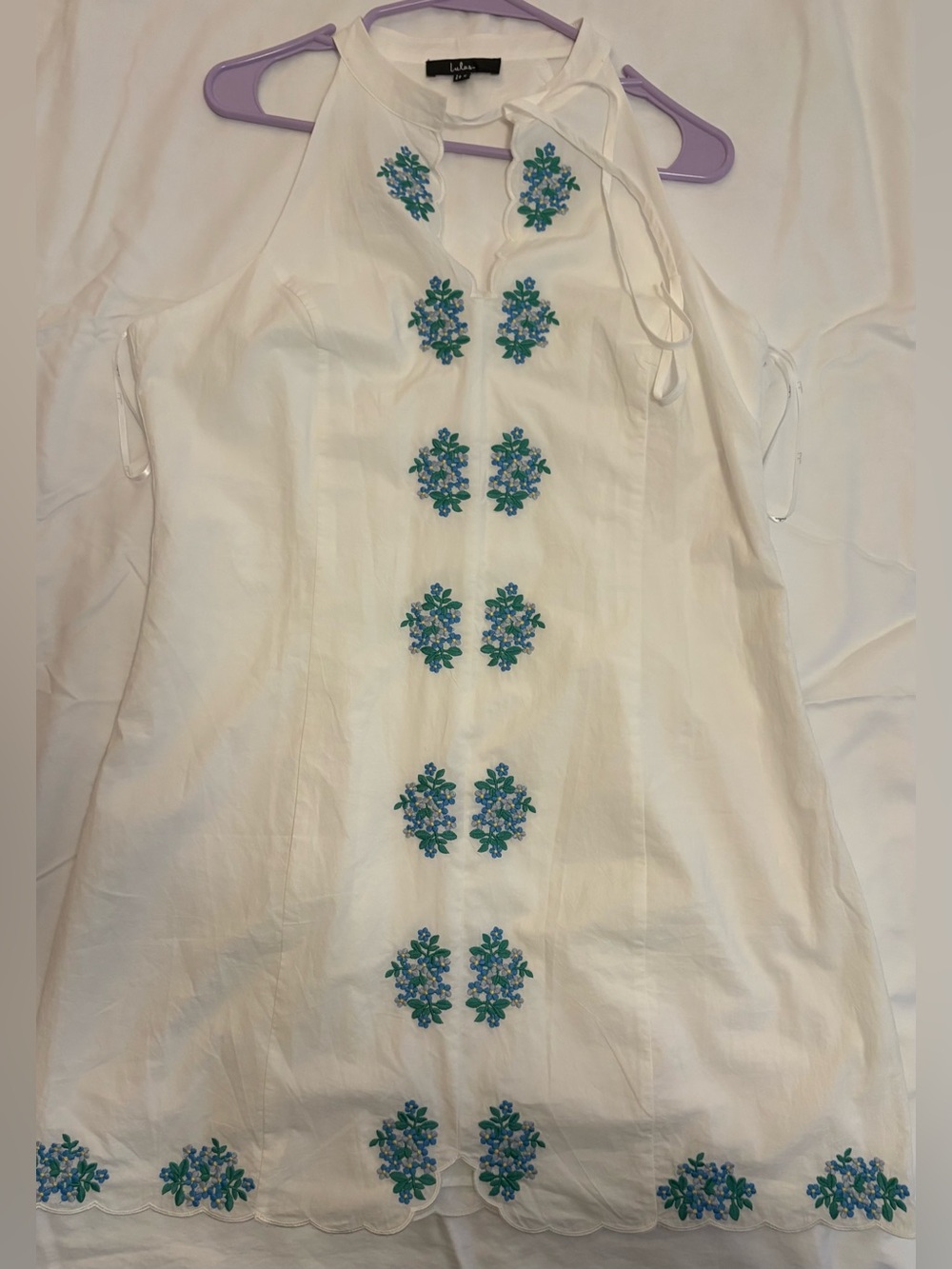 Lulus White Dress W/Blue-Green Floral Embroidery - NWOT - XL (fits like a L)